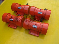 YZS振動電機(jī):激振能力強(qiáng)，拆卸方便。